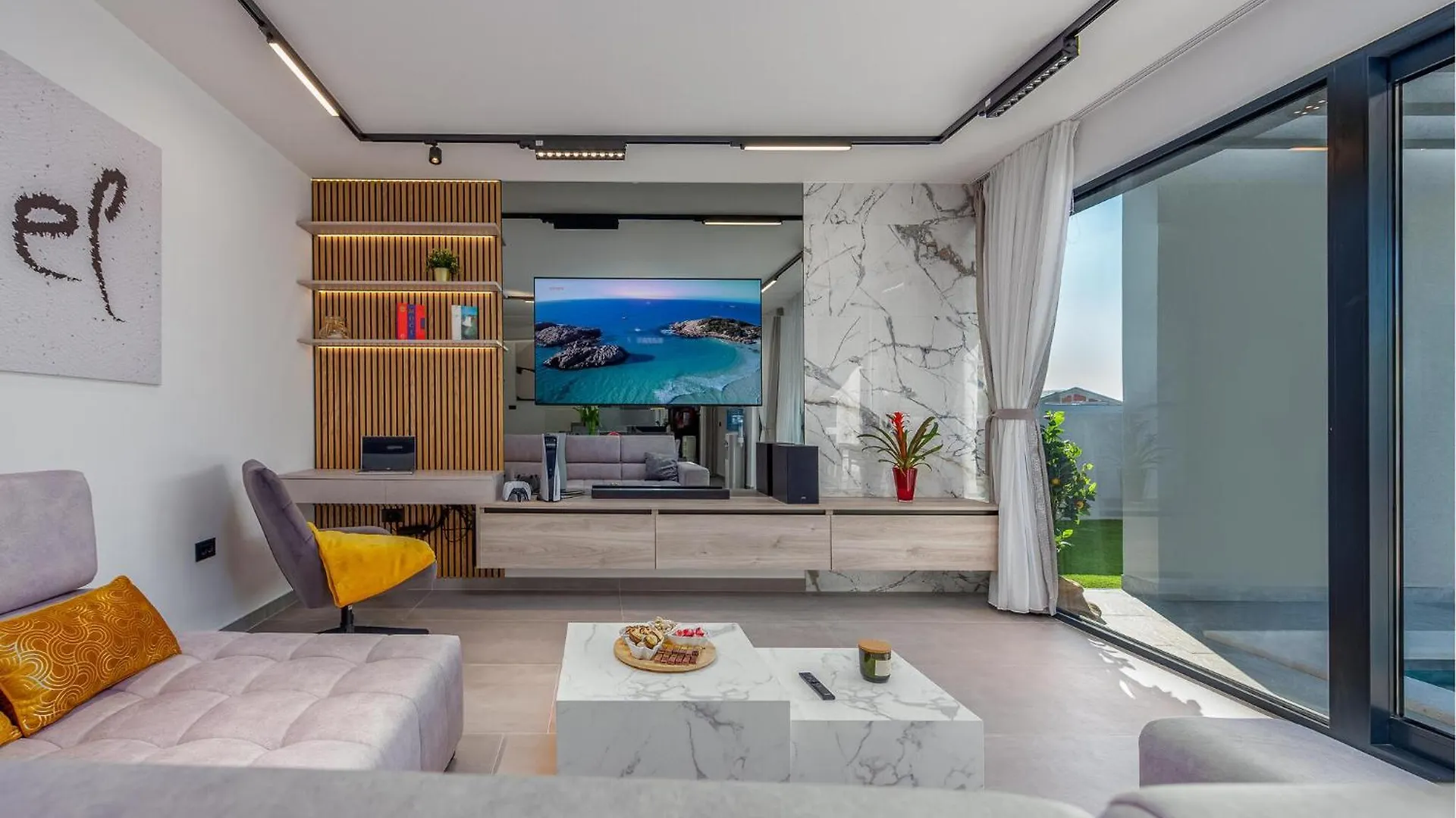 Holiday home Stunning Home In Zadar With Outdoor Swimming Pool
