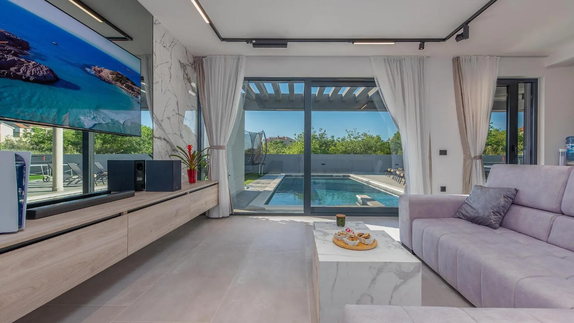 Stunning Home In Zadar With Outdoor Swimming Pool